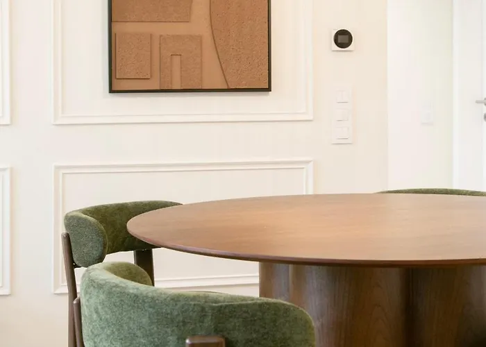 Duplex 2 Bdr, Parking And Balcony! *