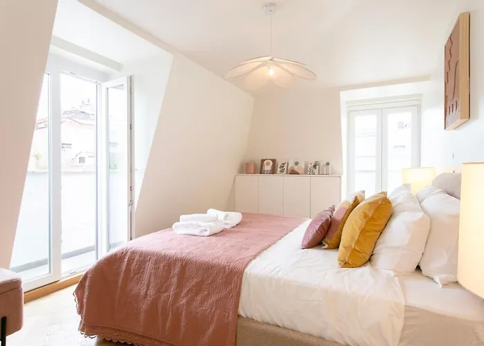 Duplex 2 Bdr, Parking And Balcony! شقة